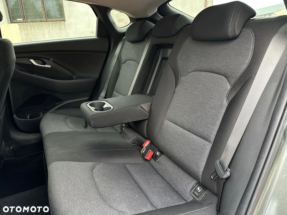 Hyundai i30 1.5 T-GDI 48V Premium DCT - 17