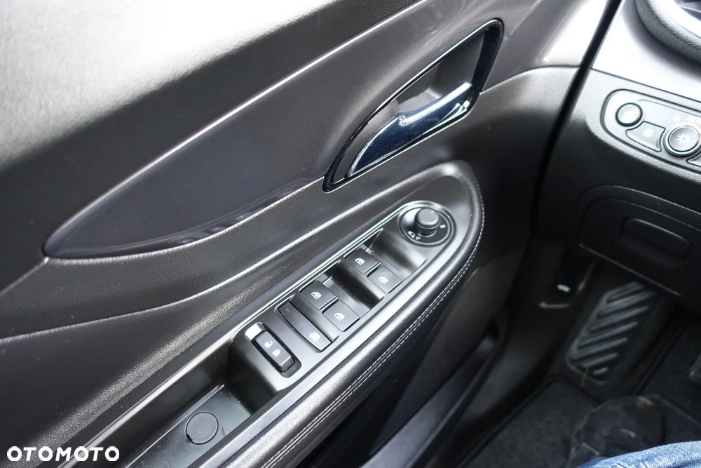 Opel Mokka 1.6 CDTI Cosmo S&S - 25