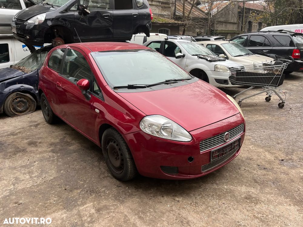 Dezmembrez Fiat Punto 2008 visiniu 1,4  benzina coupe - 3