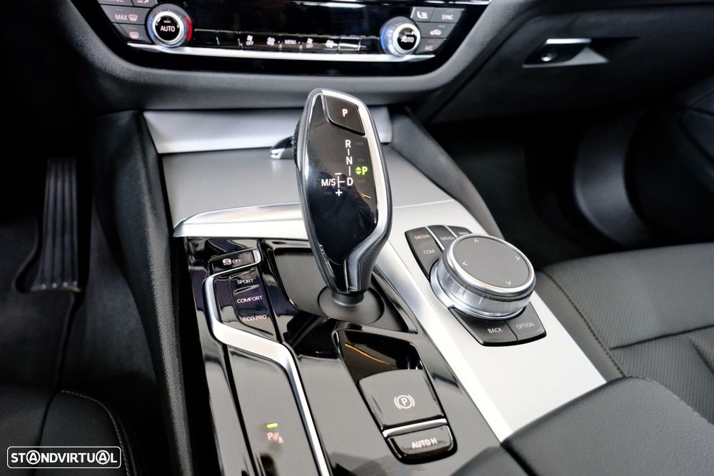 BMW 520 d Auto - 27