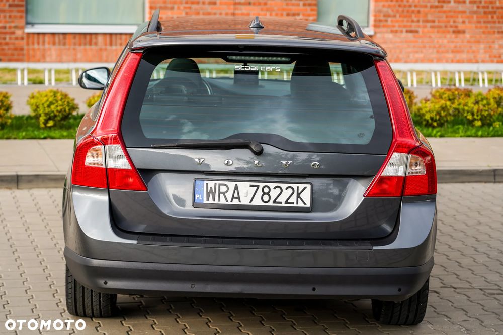 Volvo V70 2.4D Kinetic - 15