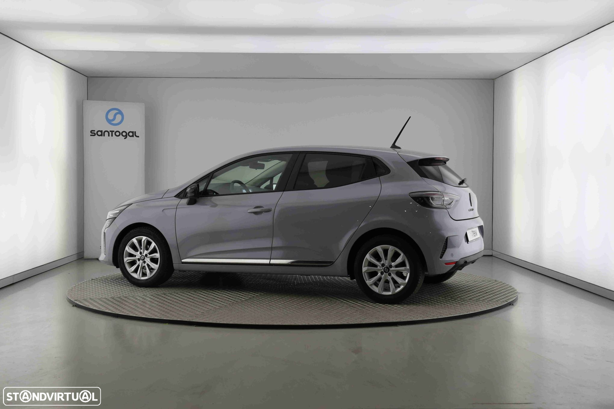 Renault Clio 1.0 TCe Evolution - 4