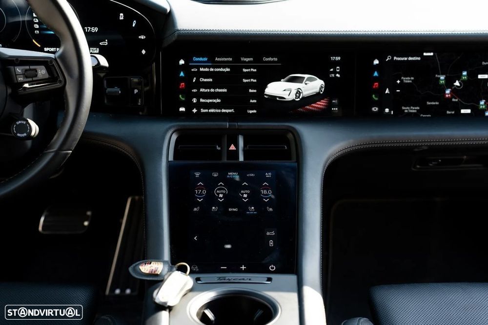 Porsche Taycan Turbo - 26