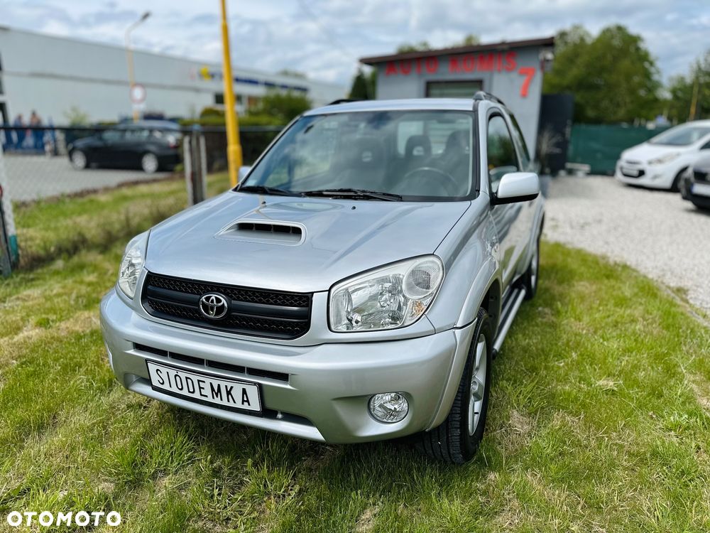 Toyota RAV4 - 1