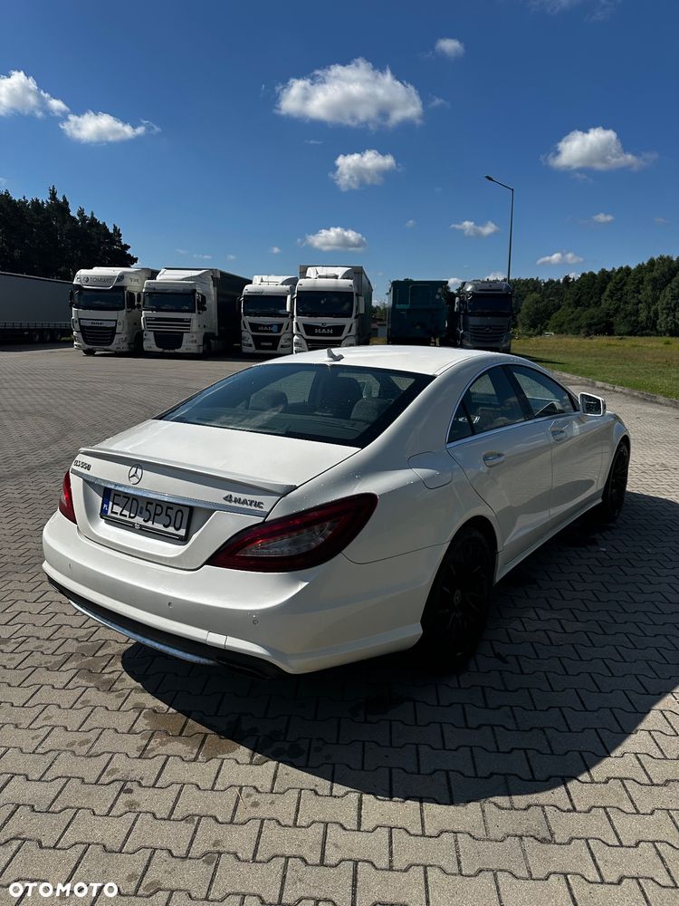 Mercedes-Benz CLS 500 4Matic 9G-TRONIC - 8