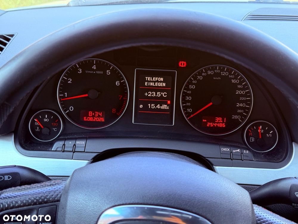 Audi A4 Avant 2.0 T FSI quattro - 7