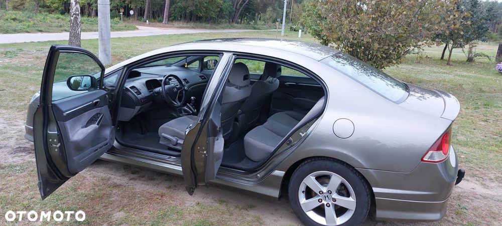 Honda Civic 1.8 Executive - 7
