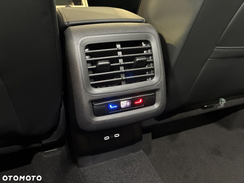Volkswagen T-Roc - 27