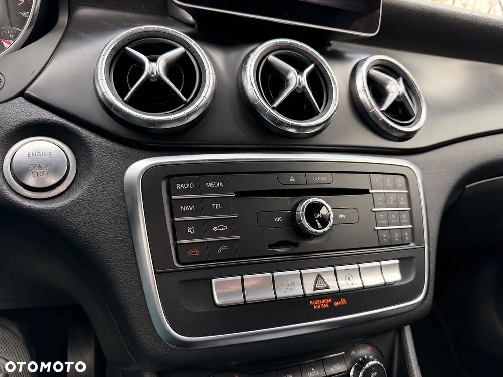 Mercedes-Benz CLA 250 4-Matic - 35