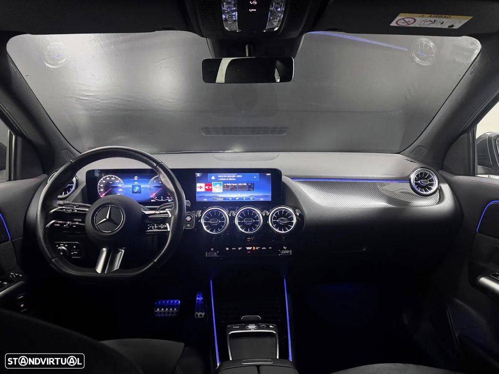 Mercedes-Benz GLA 180 d AMG Line - 12