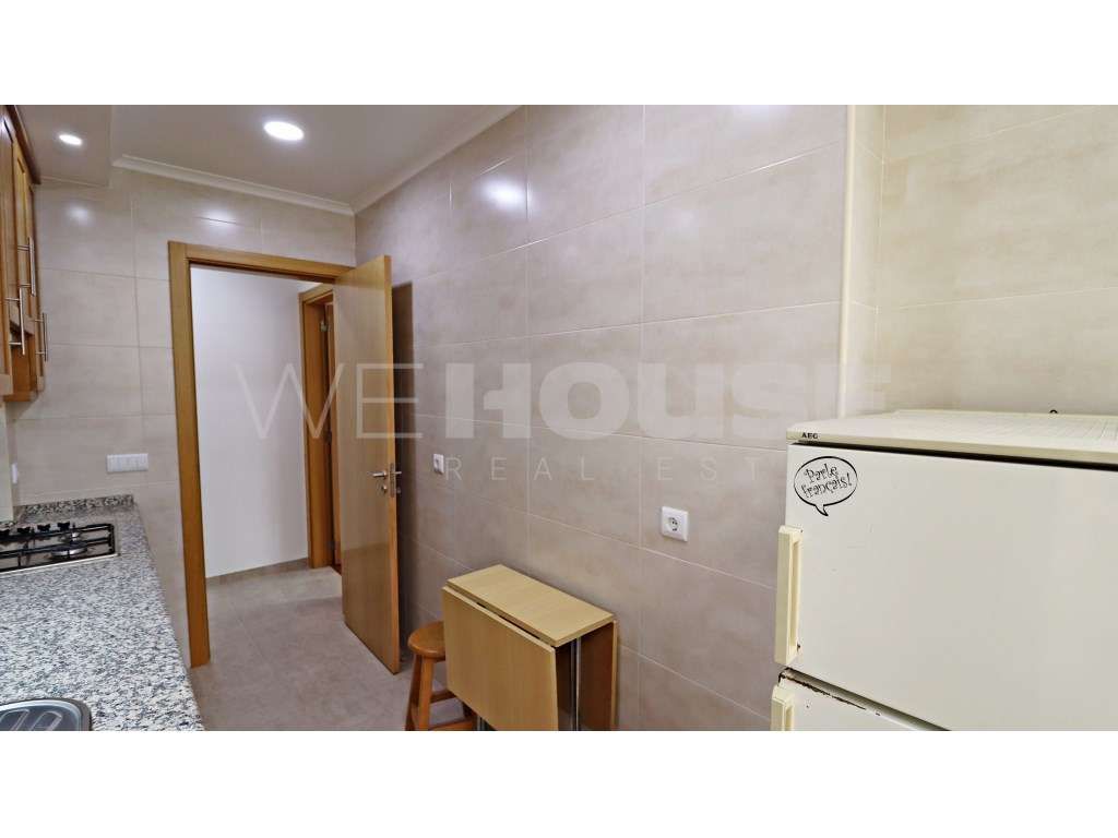Apartamento T1 totalmente renovado e mobilado - Rua José Falcão, Ar... - Grande imagem: 3/29