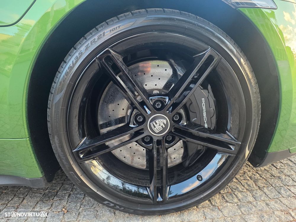 Porsche Taycan Sport Turismo Turbo - 19