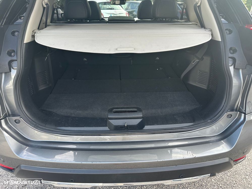 Nissan X-Trail 1.7 dCi Tekna 7L CVT - 11