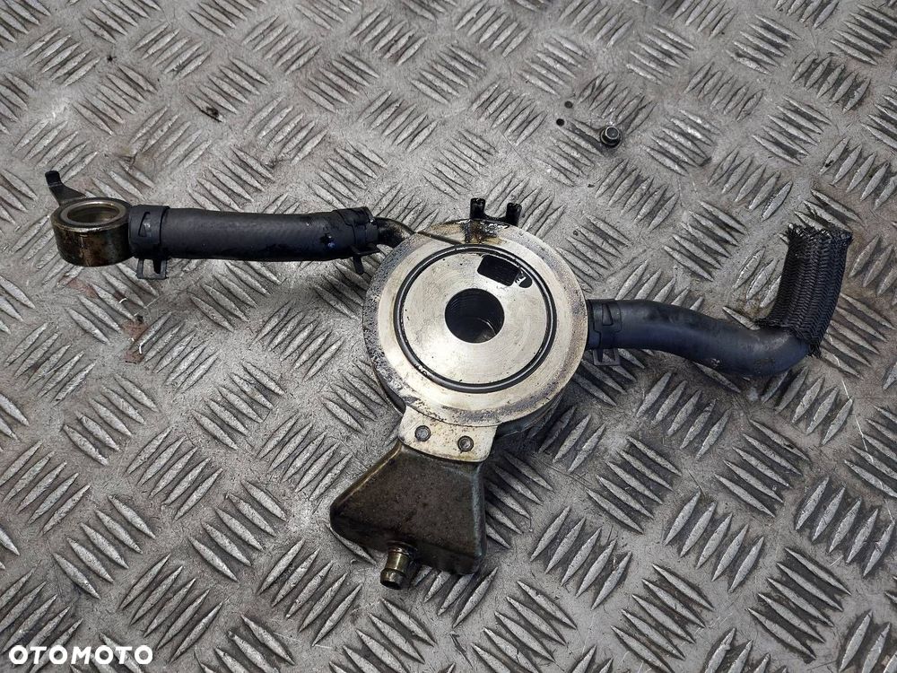 OBUDOWA PODSTAWA FILTRA OLEJU TOYOTA COROLLA E11 LIFT 2.0 D4D - 2