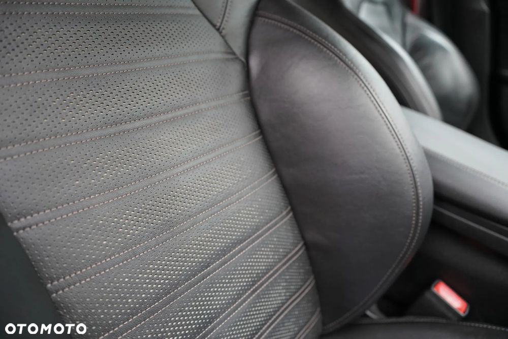 Alfa Romeo Giulia 2.0 Turbo 16V AT8-Q4 Ti - 30