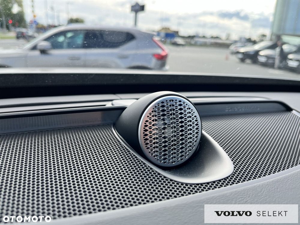 Volvo XC 90 - 21