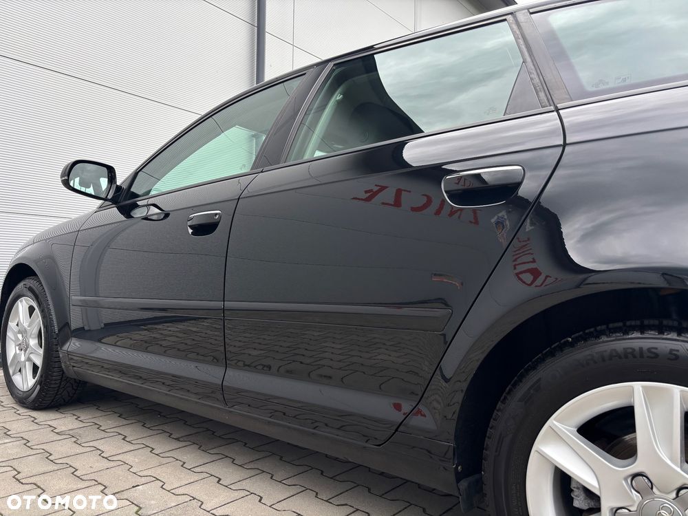 Audi A3 Sportback 1.4 TFSI Ambiente - 14