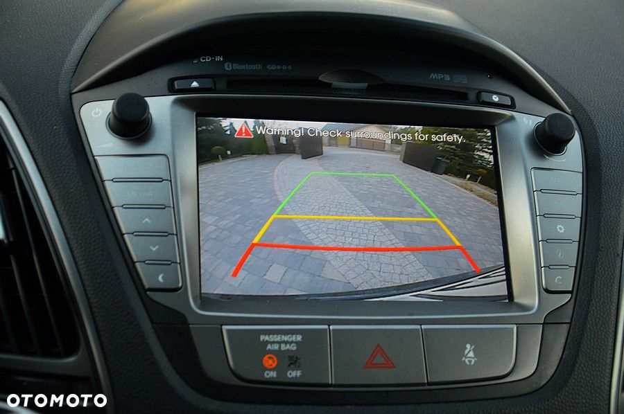 Hyundai ix35 1.6 2WD Fifa World Cup Edition - 32