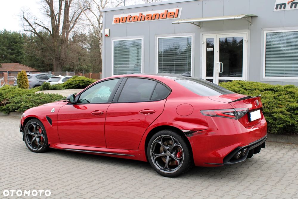 Alfa Romeo Giulia - 11