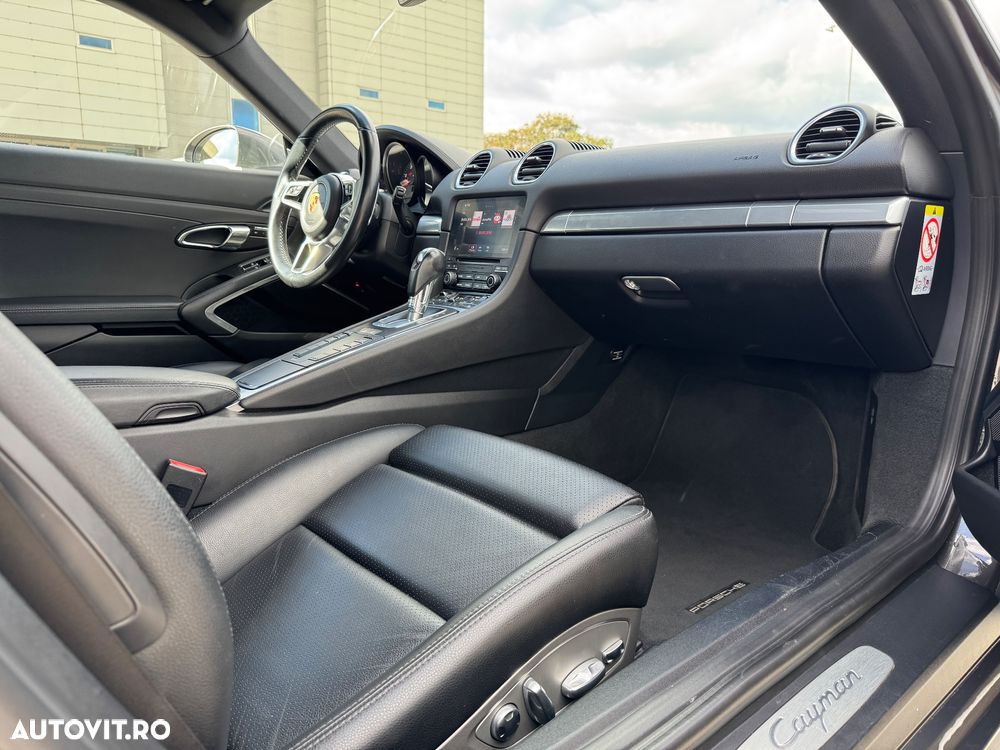Porsche Cayman 718 PDK - 18