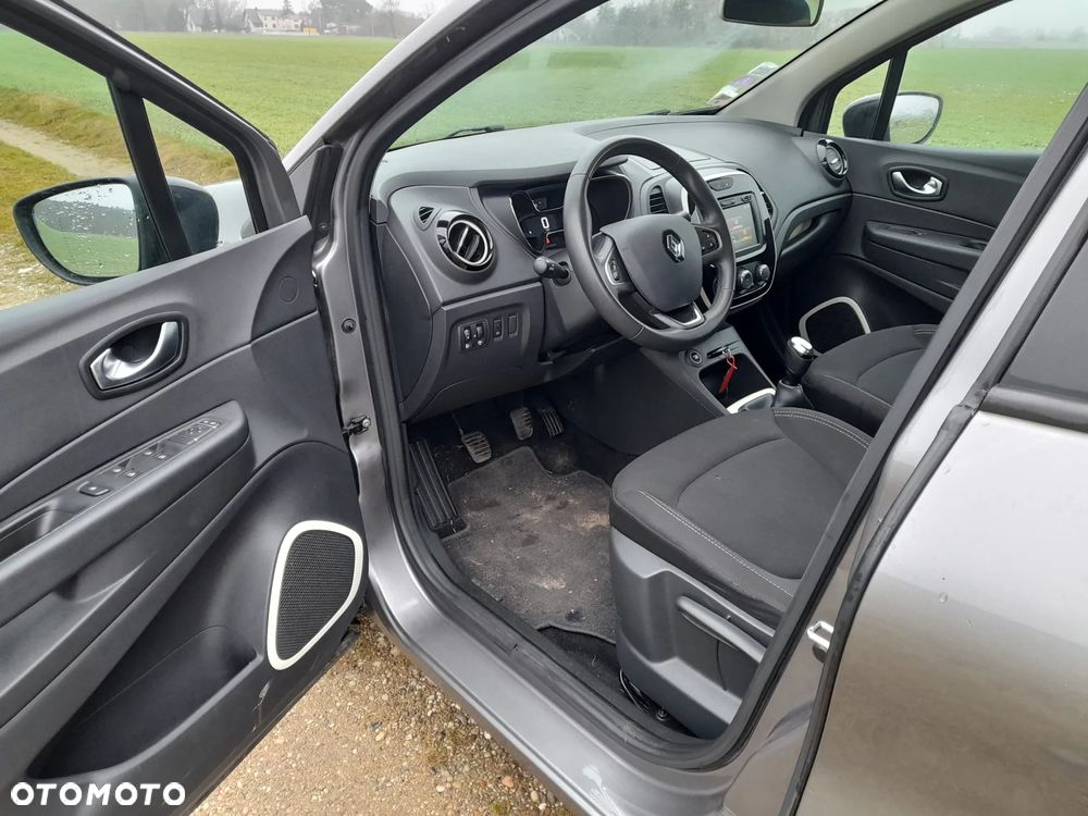 Renault Captur - 16