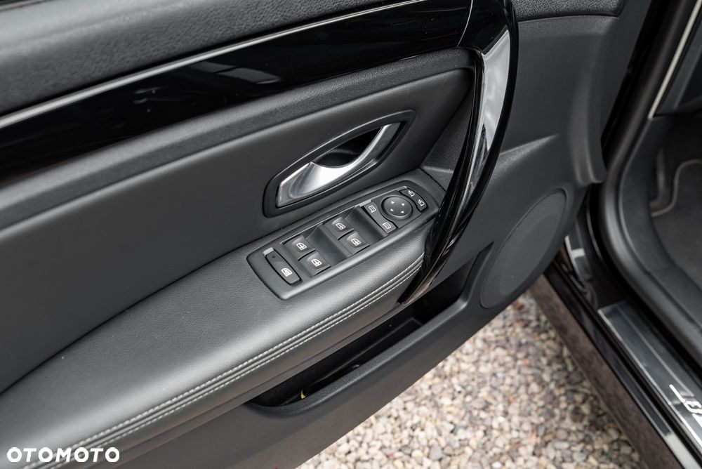 Renault Laguna 2.0 T Bose Edition - 21