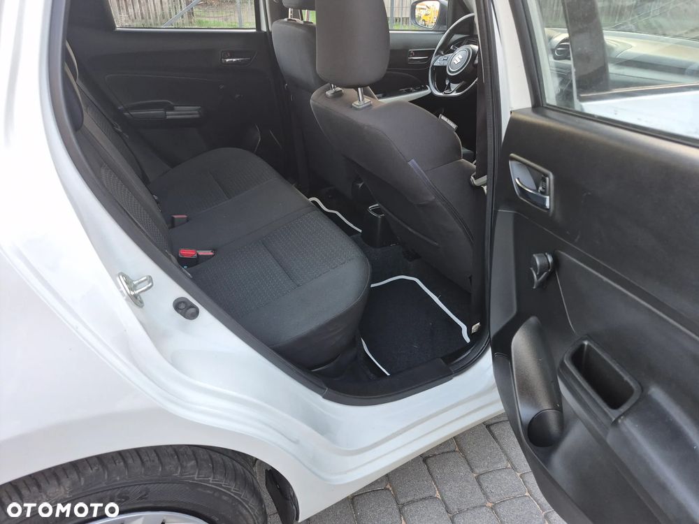 Suzuki Swift - 7