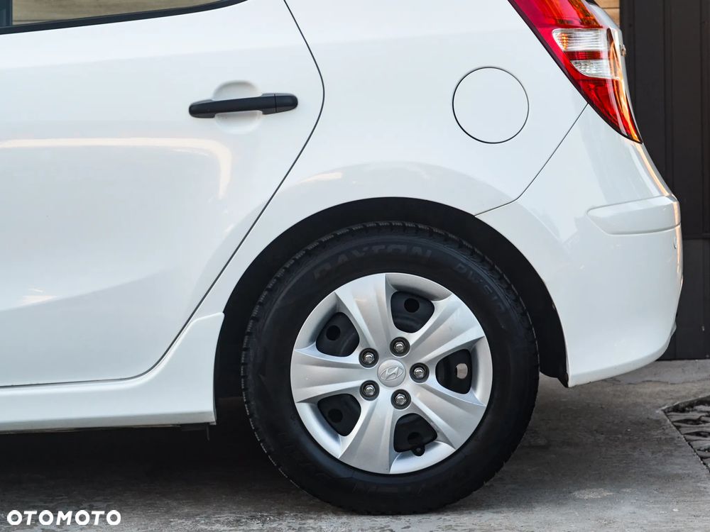 Hyundai i30 1.6 CRDi Classic EU5 - 16