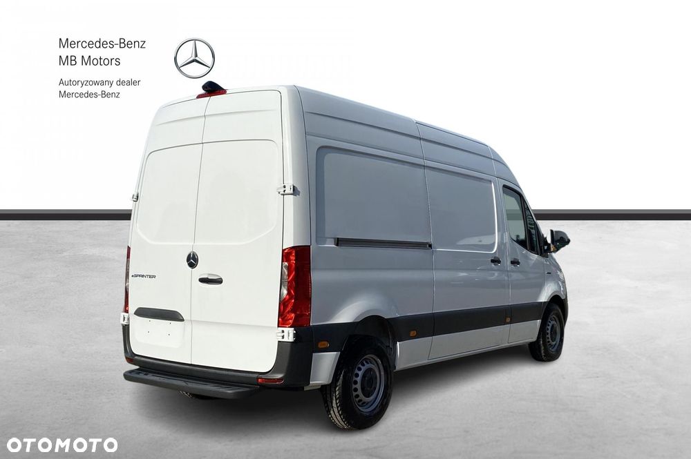 Mercedes-Benz eSprinter - 5