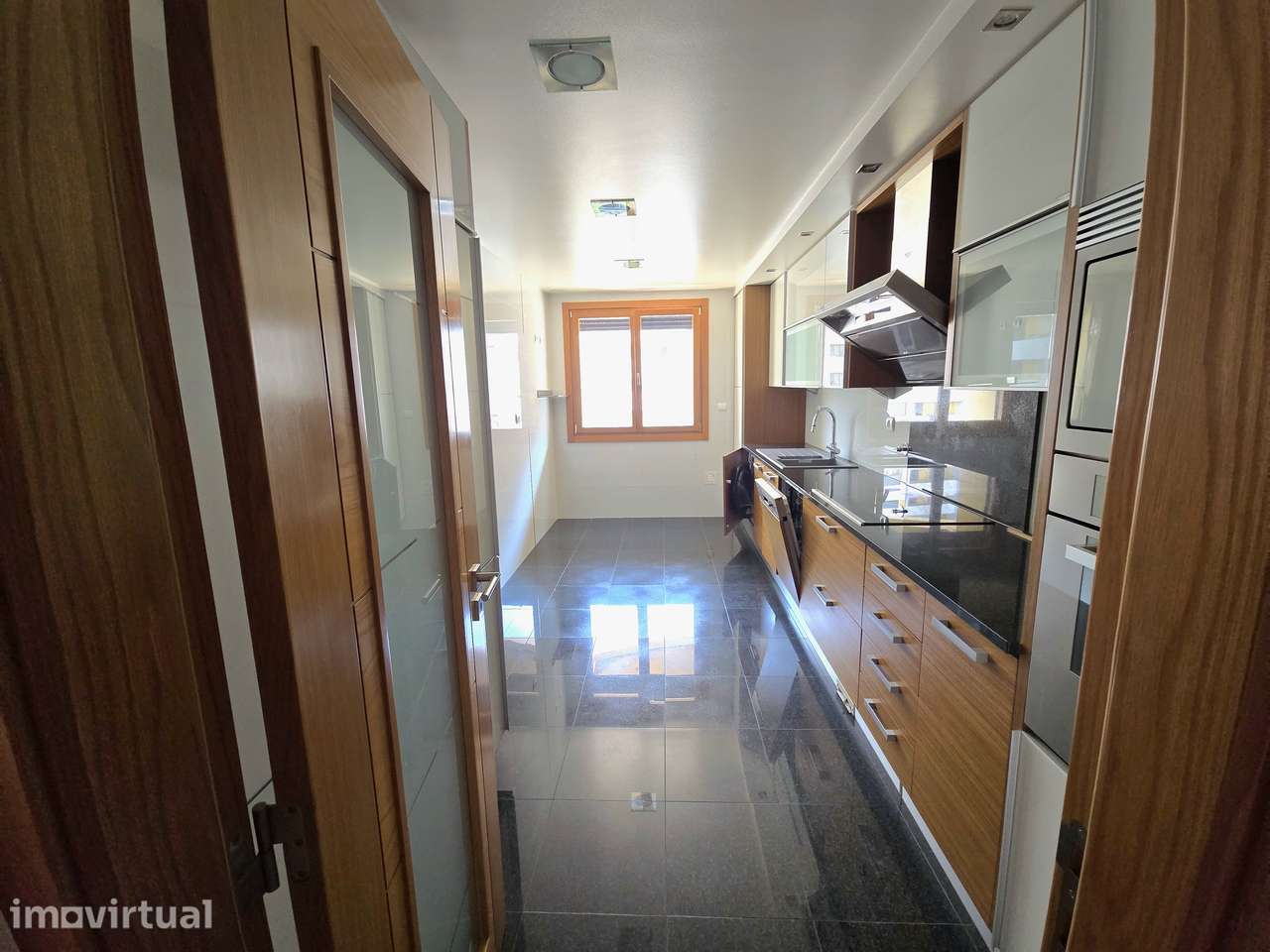 Apartamento T2 ,Confortável e de Localização Privilegiada no Infantado - Grande imagem: 4/28