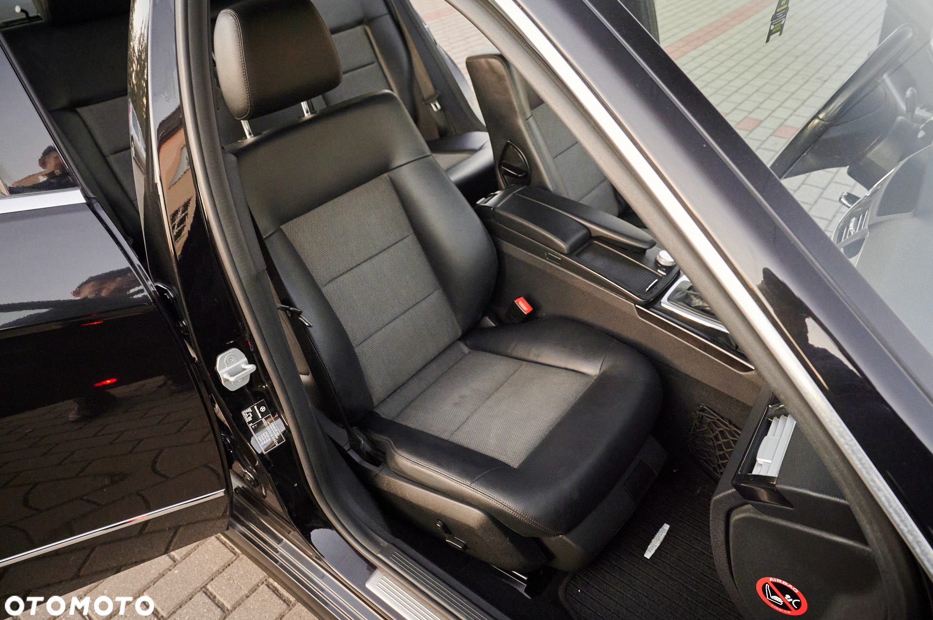 Mercedes-Benz Klasa E 200 BlueTEC 7G-TRONIC Avantgarde - 28