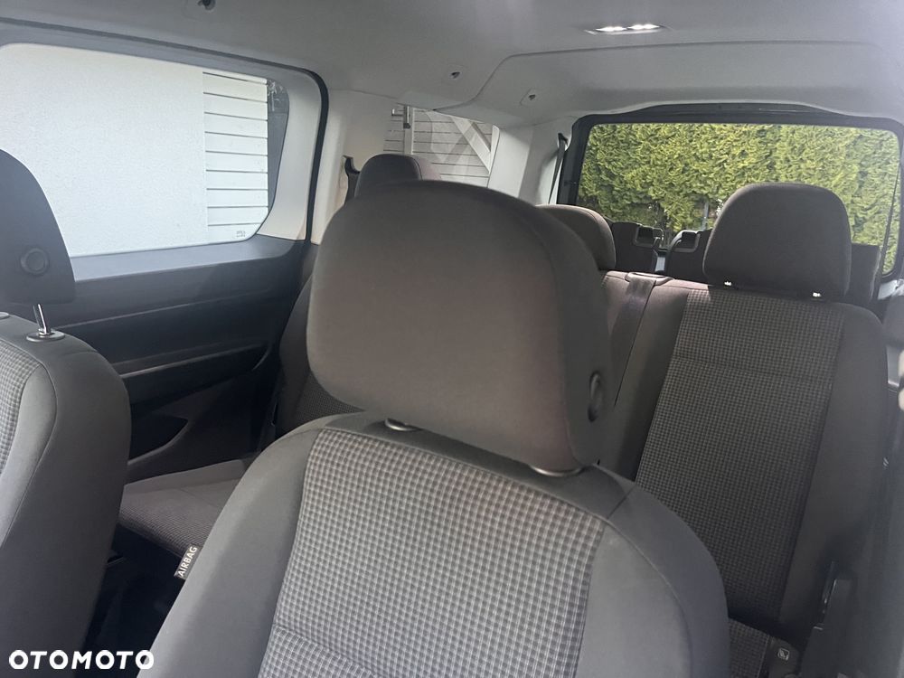 Volkswagen Caddy Maxi 2.0 TDI DSG - 14