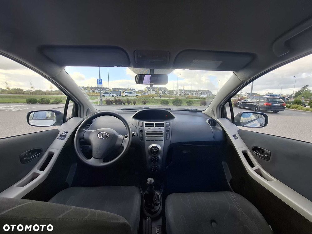 Toyota Yaris - 6