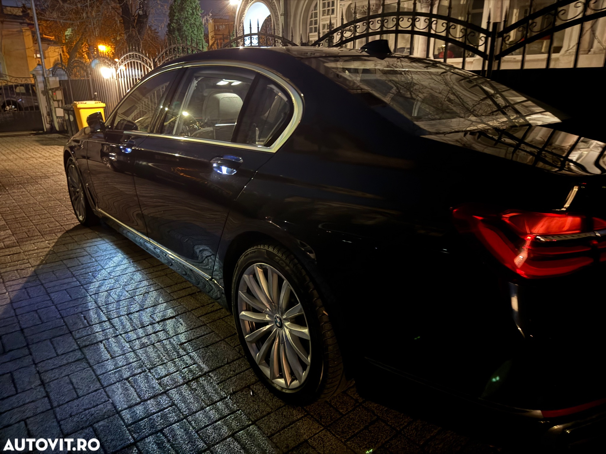 BMW Seria 7 730Ld - 34