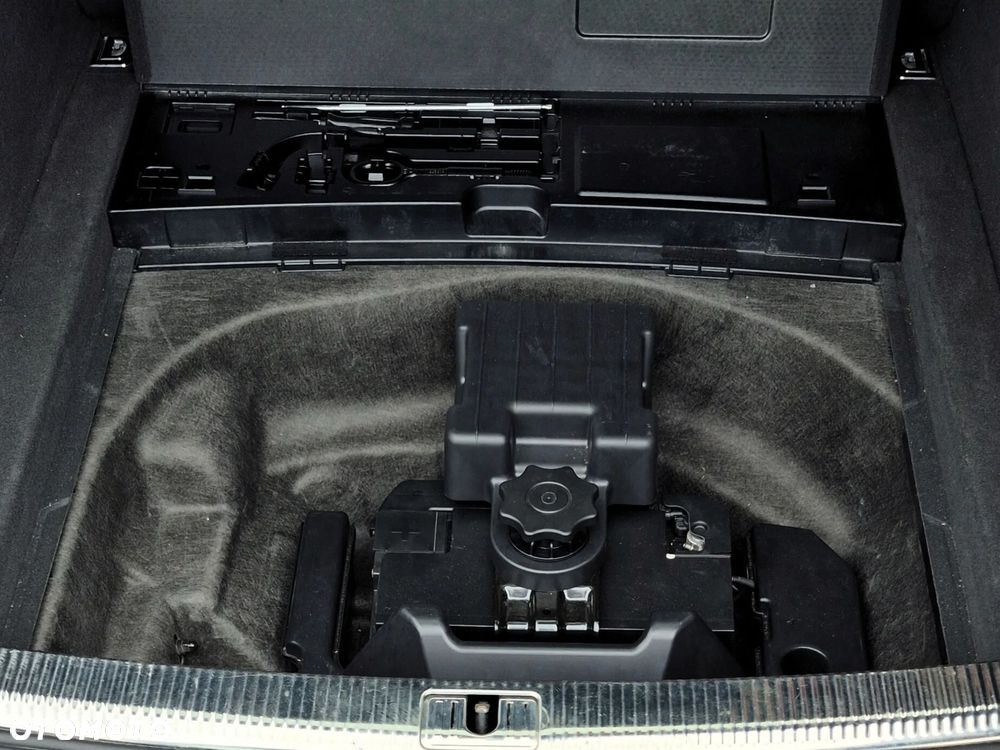 Audi A4 Avant 2.0 TFSI Ambiente - 22
