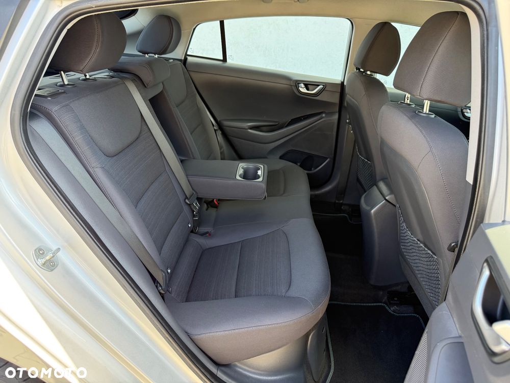 Hyundai IONIQ 1.6 GDI Style - 34