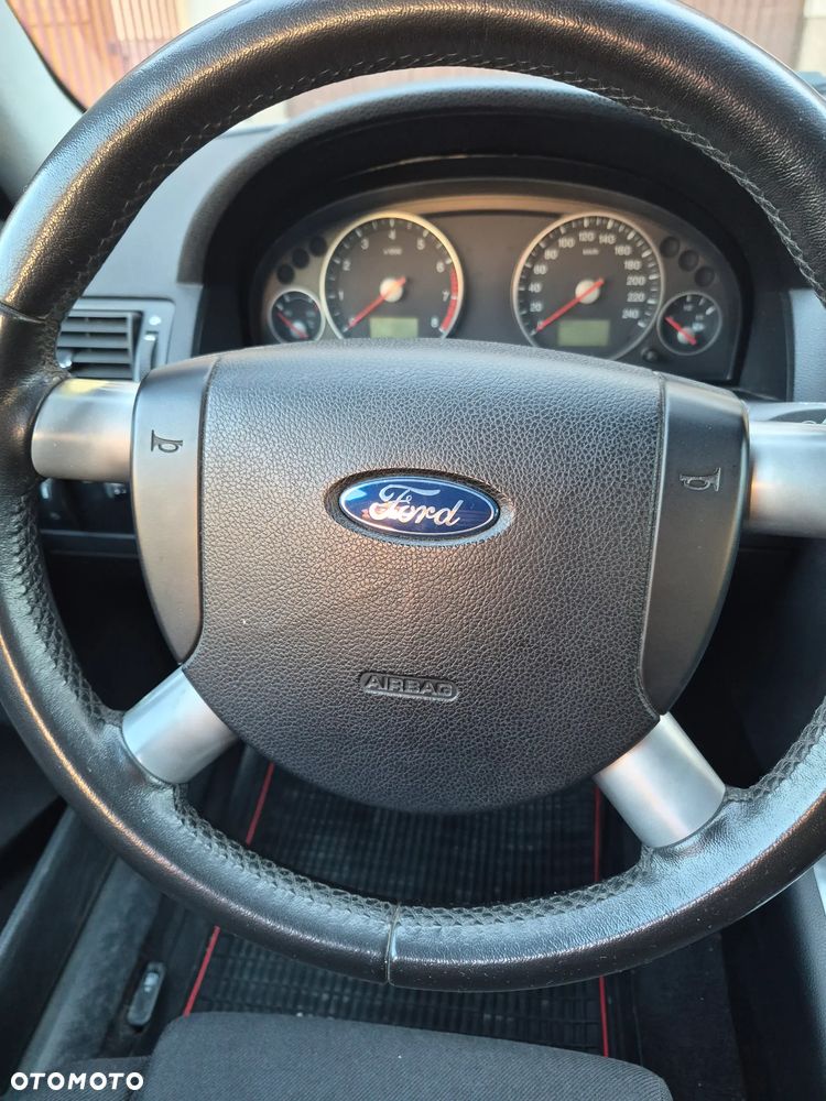Ford Mondeo - 7