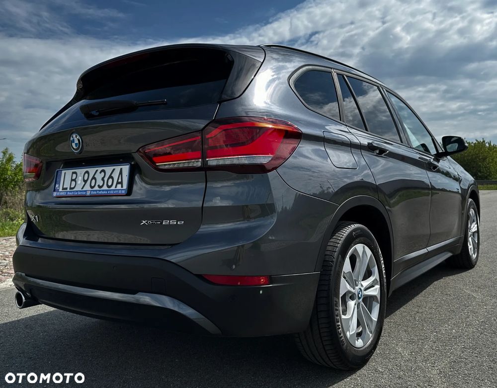 BMW X1 xDrive25e Sport Line - 7