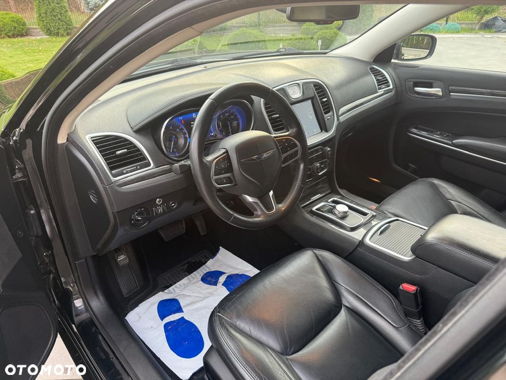 Chrysler 300 - 16