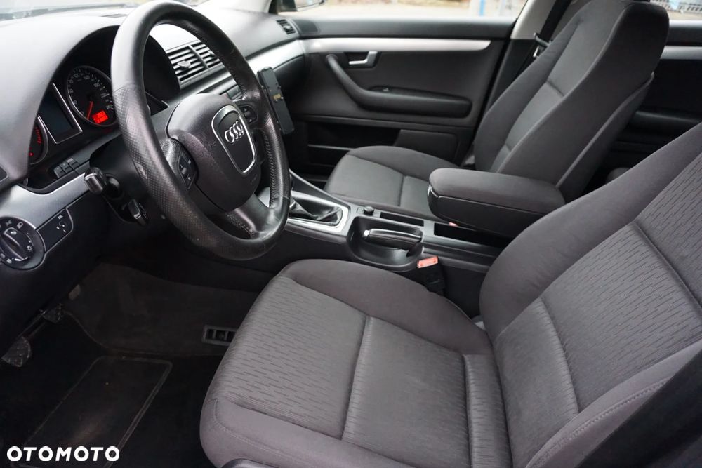 Audi A4 Limousine 2.0 TDI - 8