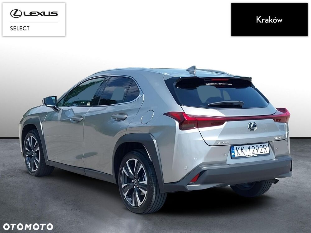Lexus UX 300h Business - 3