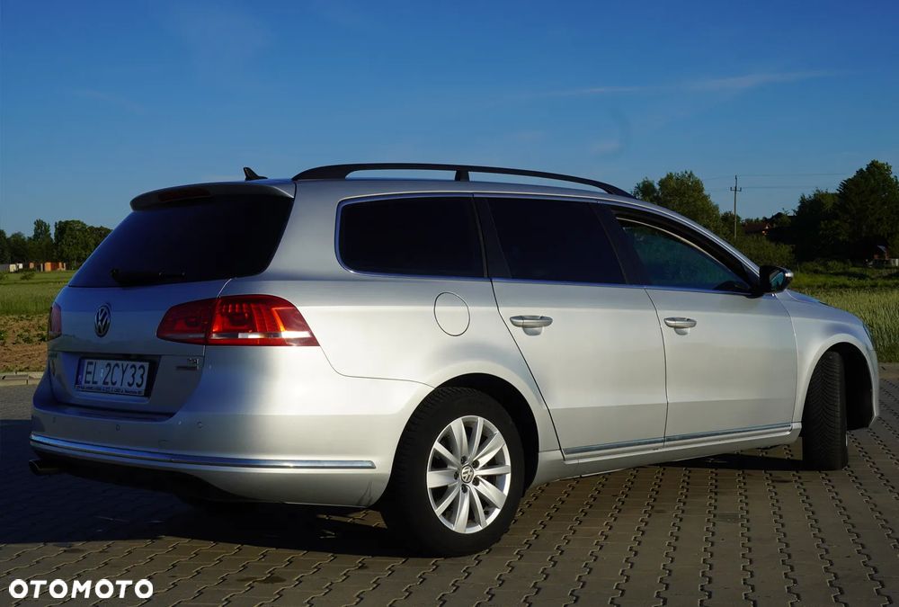 Volkswagen Passat 1.6 TDI Comfortline - 5