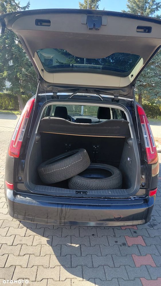 Ford Focus C-Max - 4