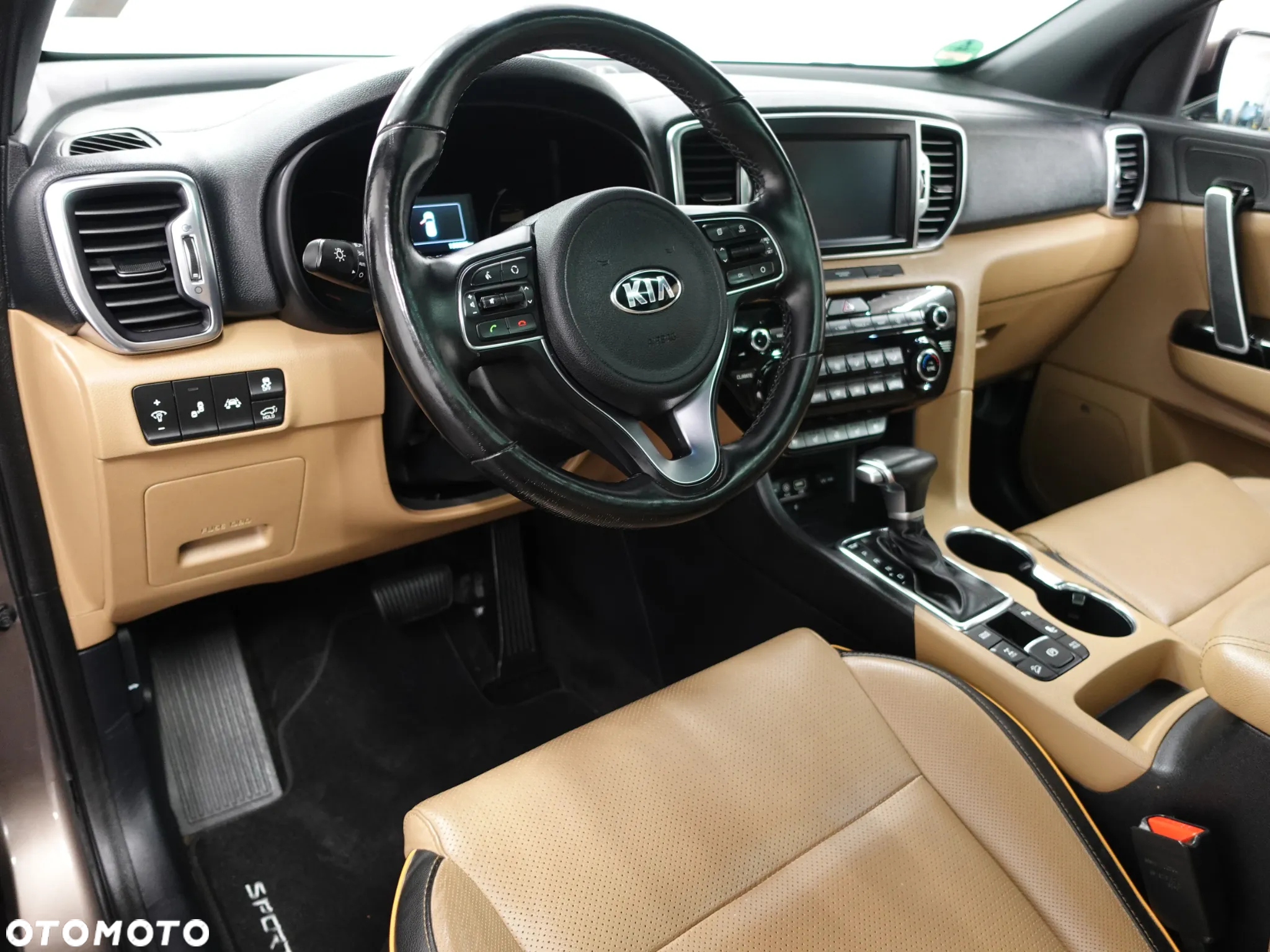 Kia Sportage 2,0 CRDI AWD Platinum - 18