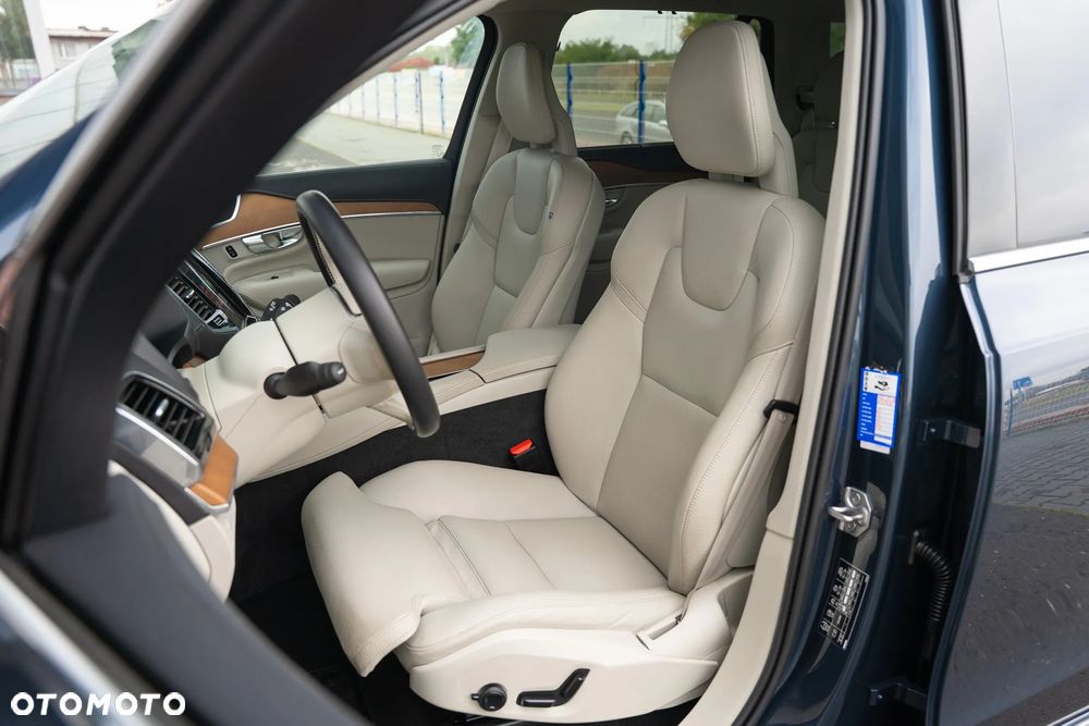 Volvo XC 90 D5 AWD Inscription 7os - 23
