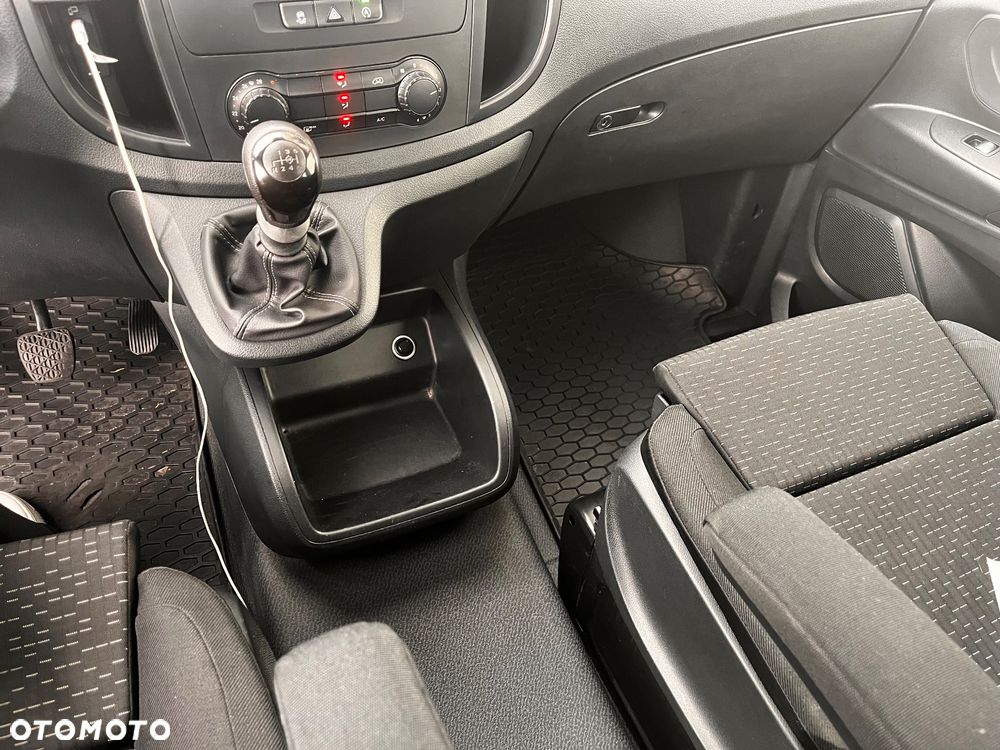 Mercedes-Benz Vito - 13