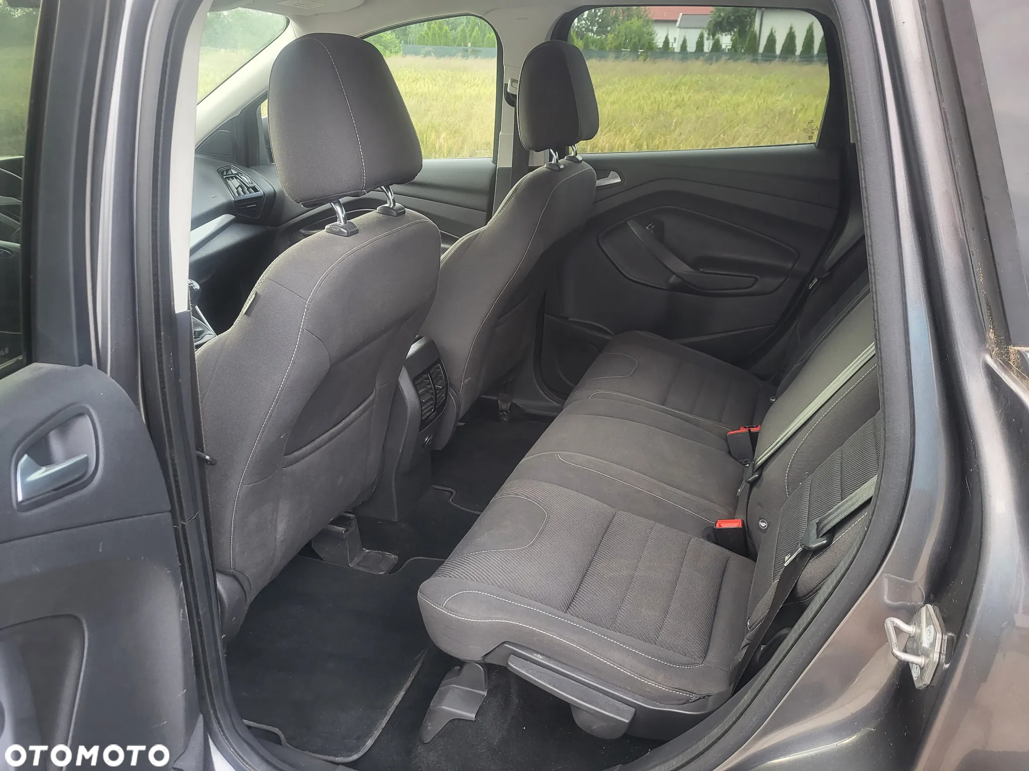 Ford Kuga 2.0 TDCi FWD Titanium - 8