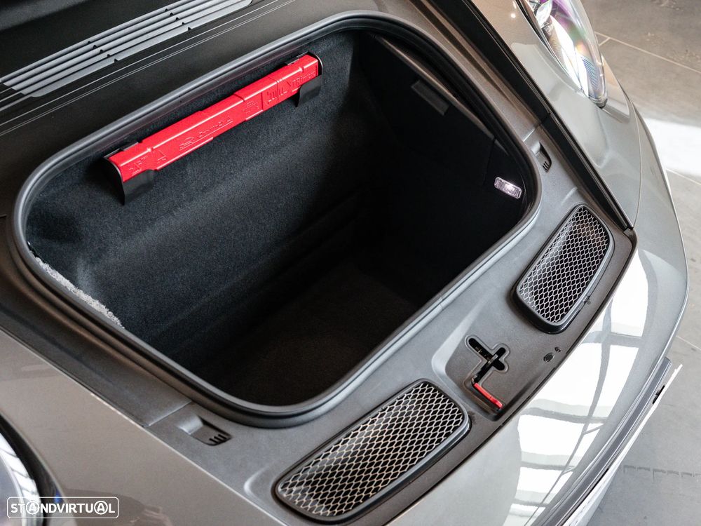 Porsche 911 (992) - 21