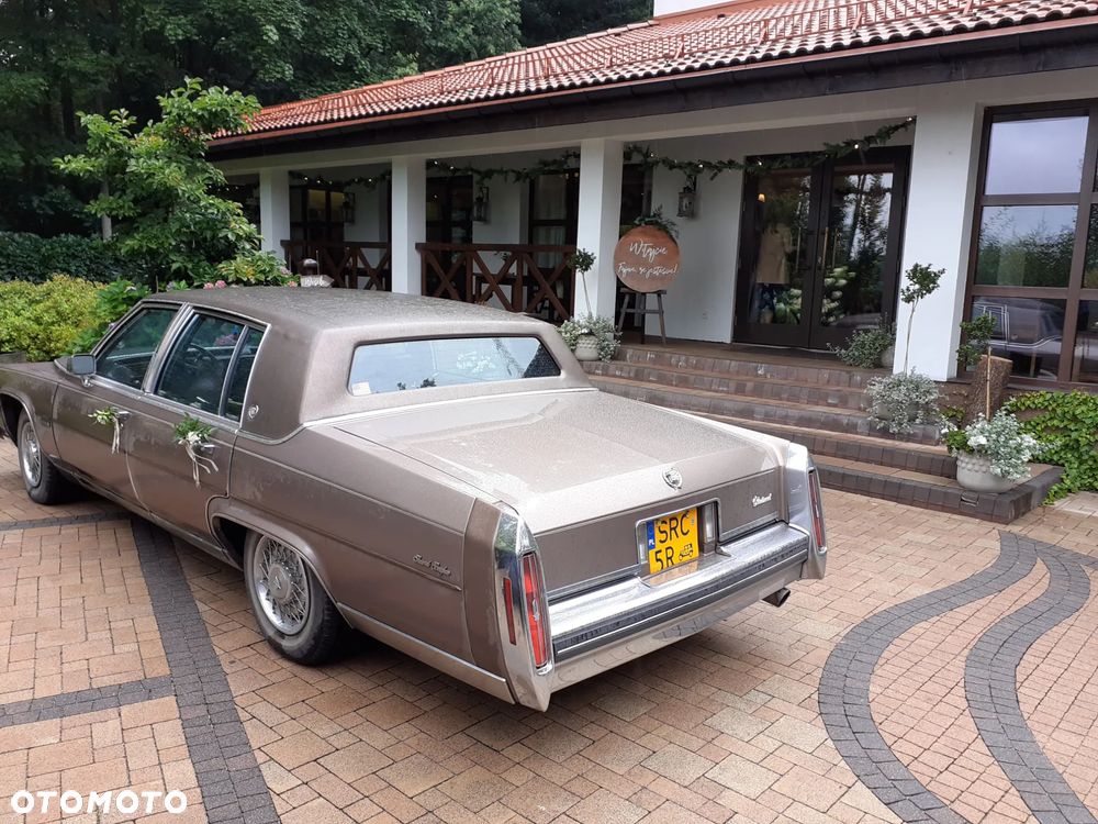 Cadillac Fleetwood - 1