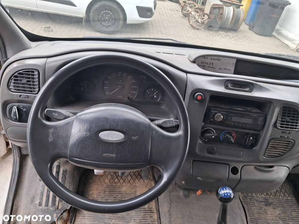 Ford Transit - 7